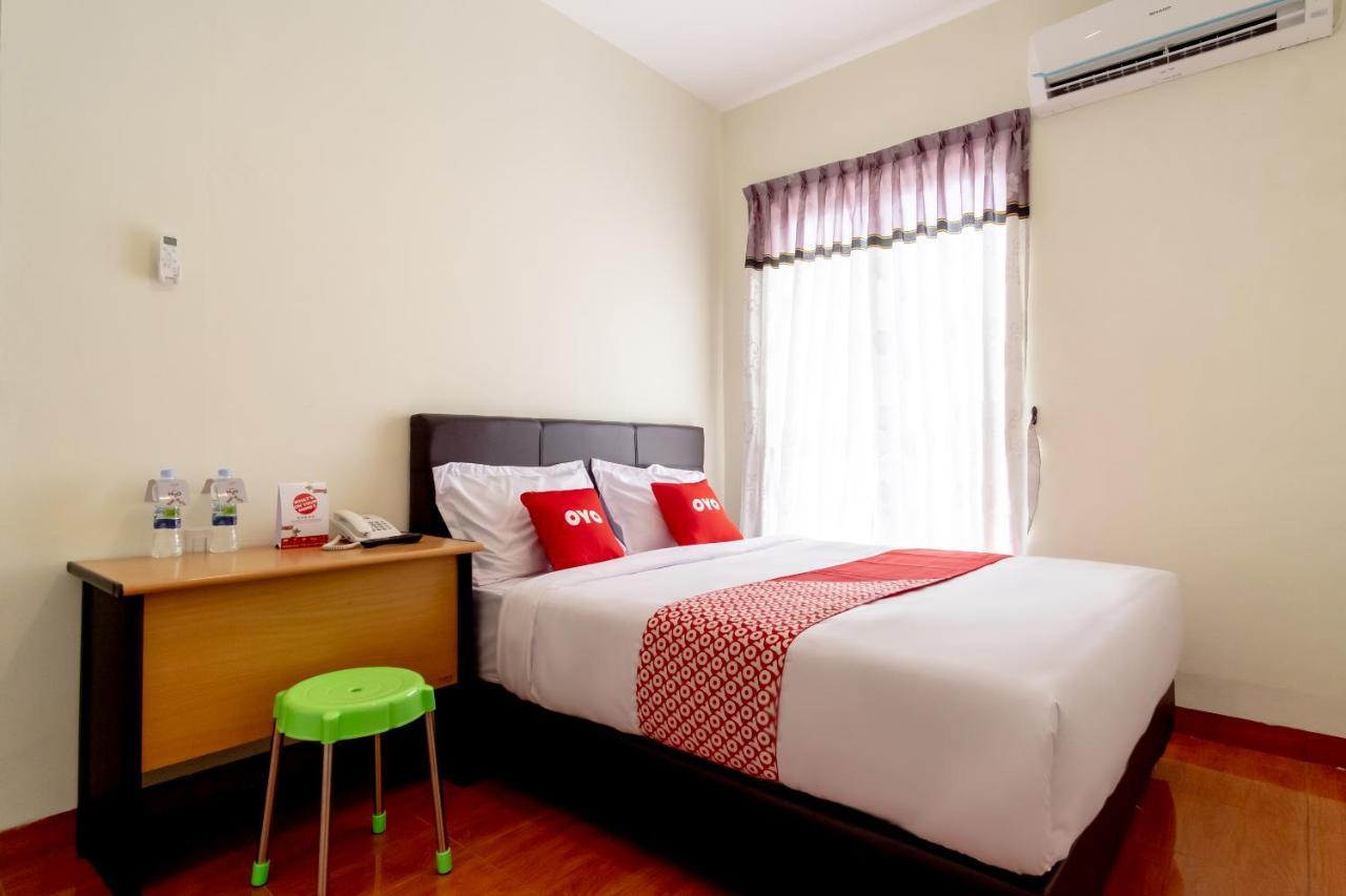 Oyo 1940 Cendana Homestay Syariah Medan Esterno foto