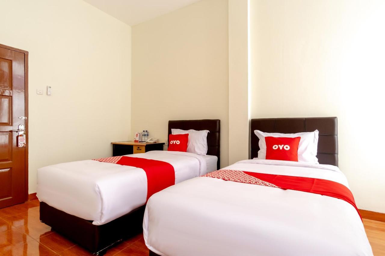 Oyo 1940 Cendana Homestay Syariah Medan Esterno foto